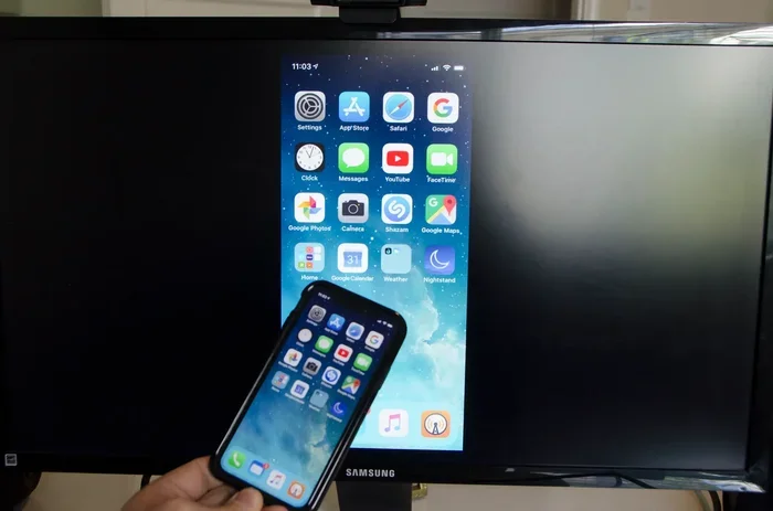 Can I Project An Image From My Iphone Onto A Screen