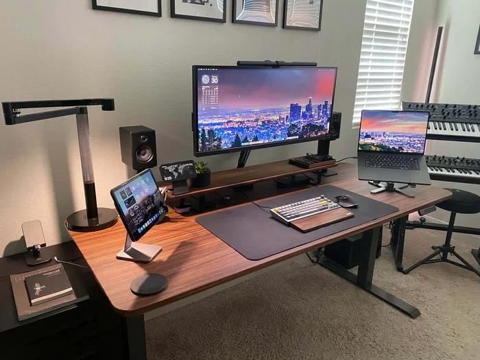 Can A Laptop Be Considered A Workstation For Professionals