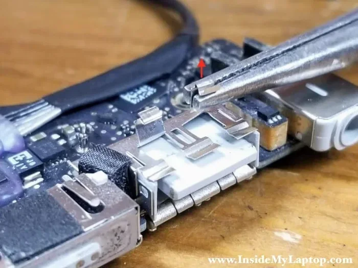 Can A Usb Charging Port Be Fixed And How To Repair It