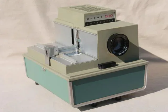 Are 35mm Slide Projectors Still Made and Sold Today